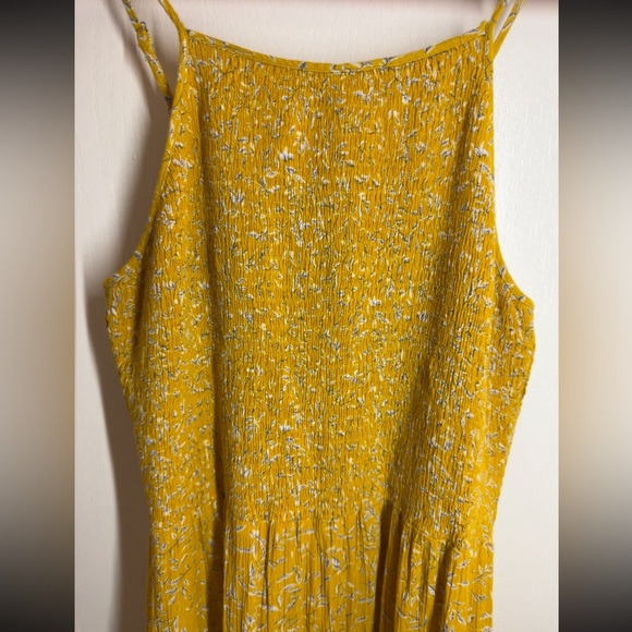 ZATTCAS’ Smocked top Midi Tiered Floral Dress Yellow/White size Medium - Picture 9 of 16